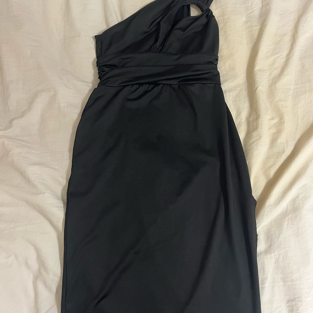 Forever 21 Chic Black One-Shoulder Dress